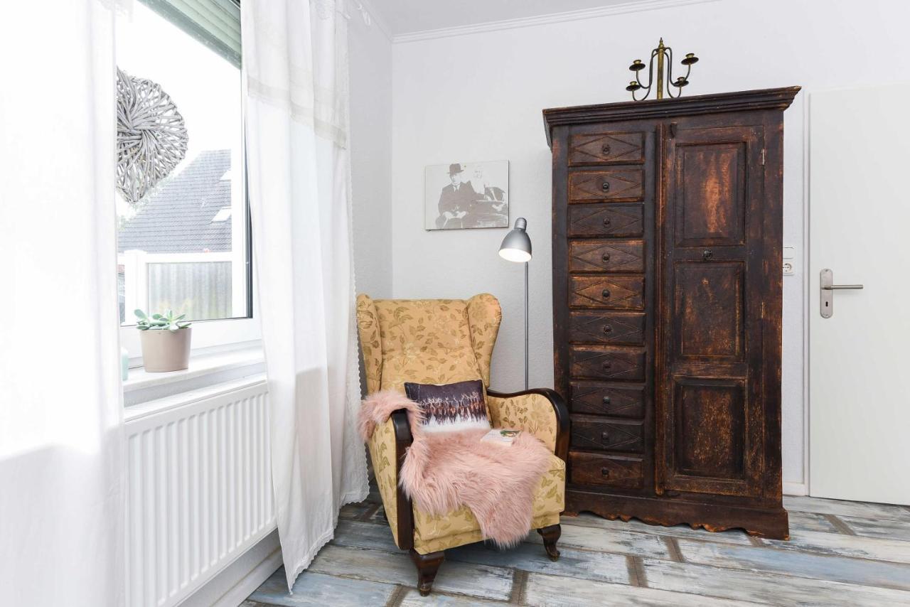 Ferienwohnungen Haus Mehrglück Bensersiel Exterior foto